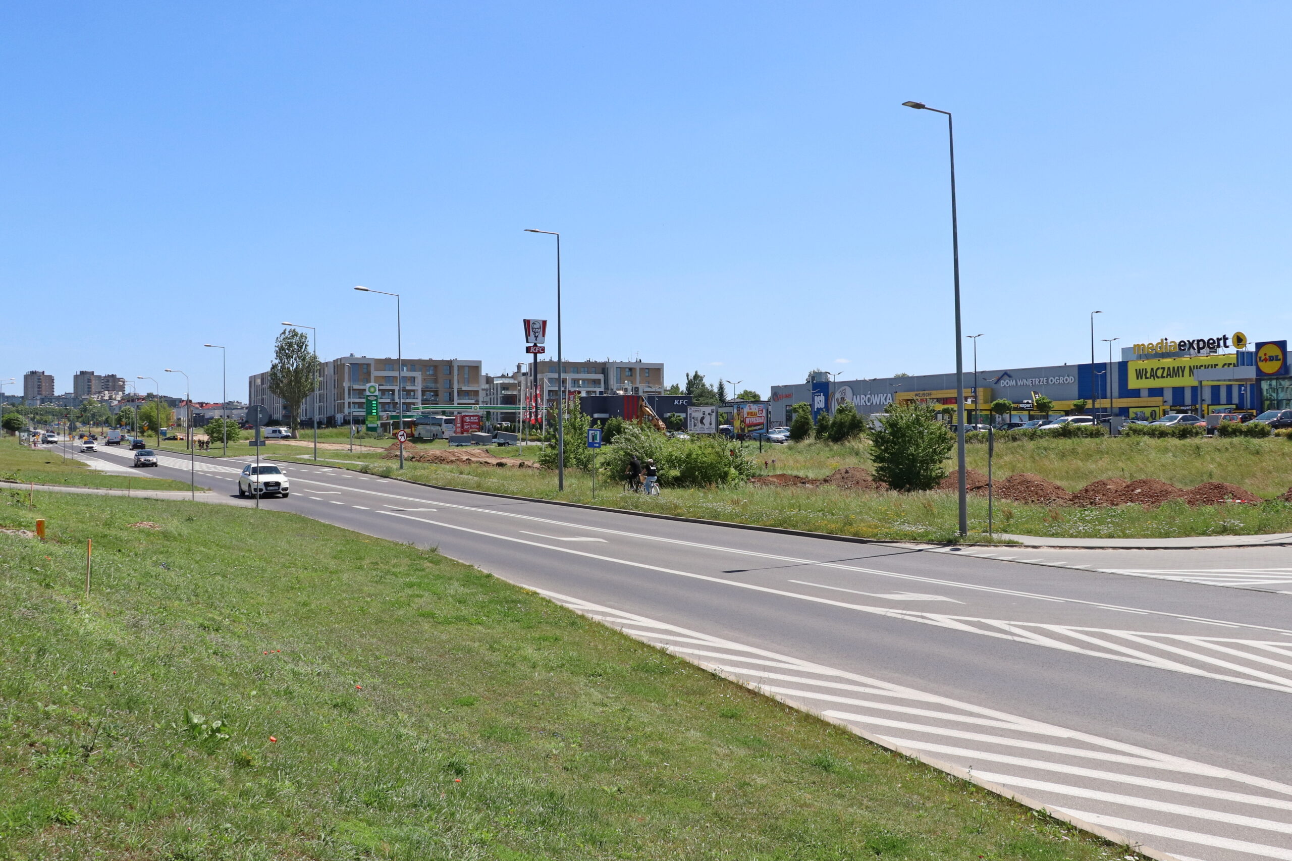 Utrudnienia na al. Szajnowicza-Iwanowa. Rozpoczynają się główne prace przy drogach dla rowerów